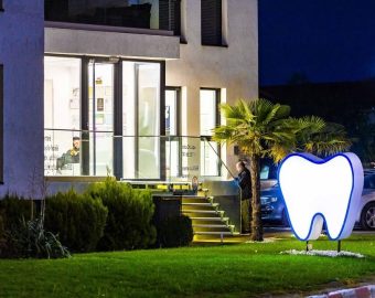 Exteriorul clinicii Dr. Lupu Bucuresti Seara